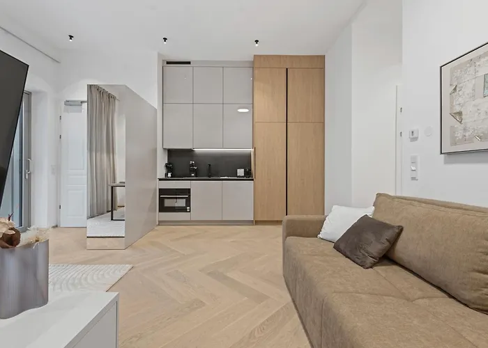 Living No 5 By Gt7 *