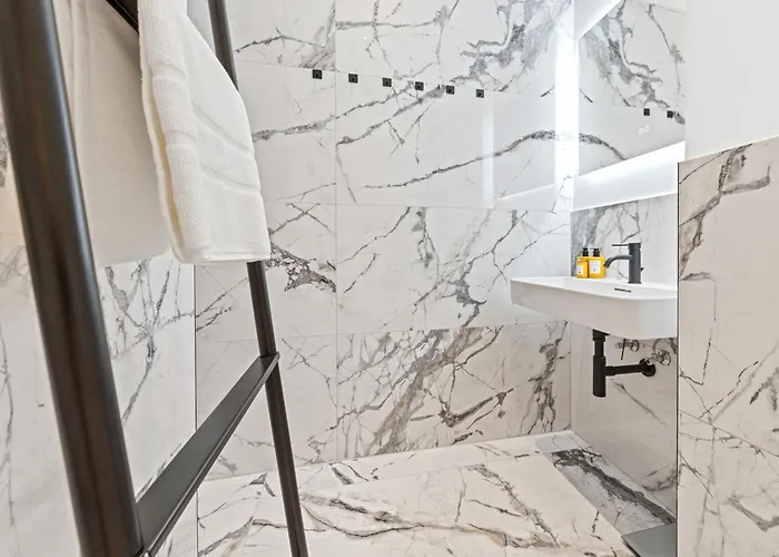 Living No 5 By Gt7 Apartment *