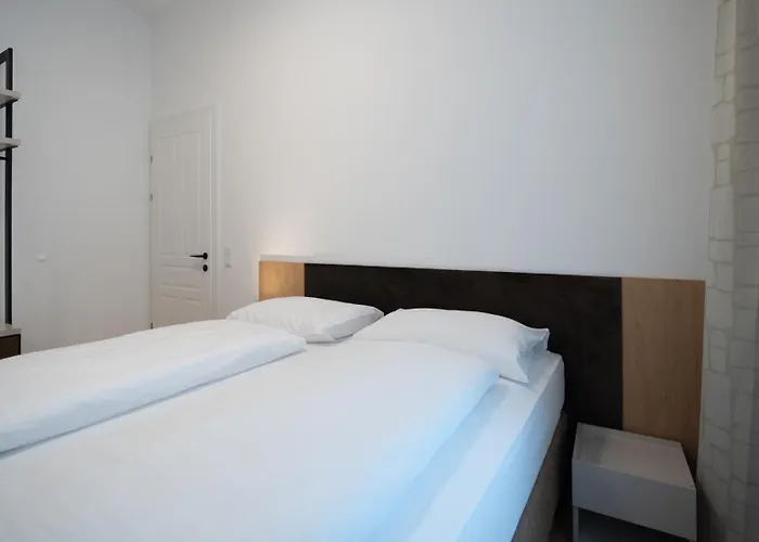 Living No 5 By Gt7 Apartment *