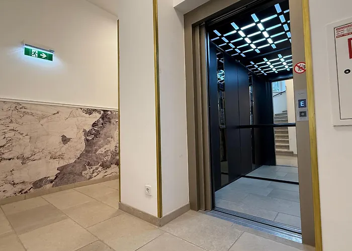 Living No 5 By Gt7 Apartment *
